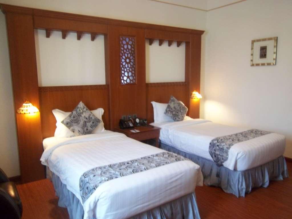 The Platinum Hotel Muscat Room photo