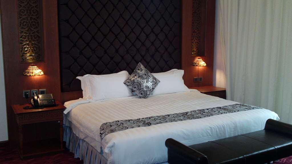 The Platinum Hotel Muscat Room photo
