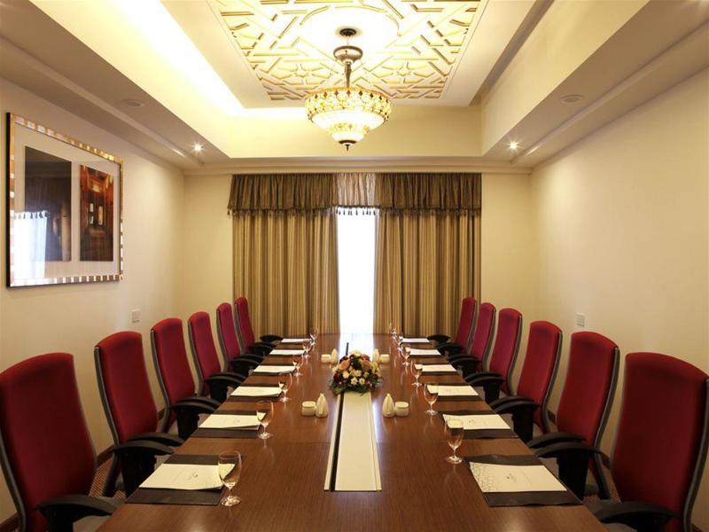 The Platinum Hotel Muscat Exterior photo